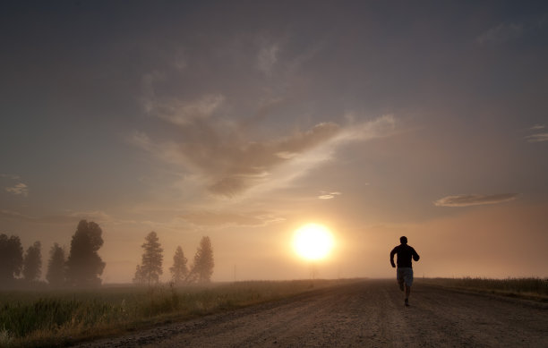 领跑者在竞争中领先图片下载