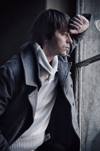 一个男人的时尚风格照片图片下载