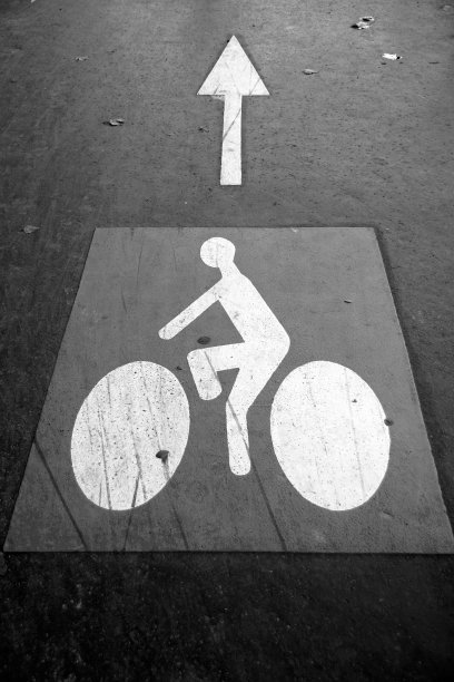 自行车道在B&W图片下载