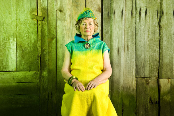 高级的女人肖像图片下载