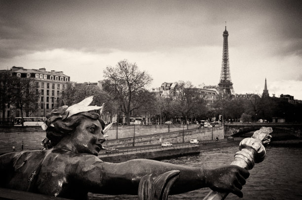 亚历山大三号——巴黎图片下载