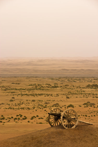 在中国西部一条古老的小路上图片下载