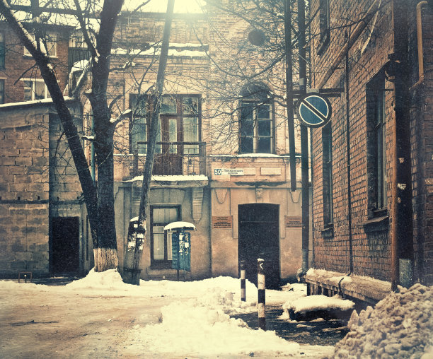 冬天的住宅区图片下载