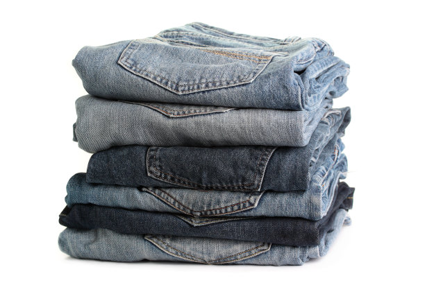 蓝色牛仔裤。图片下载