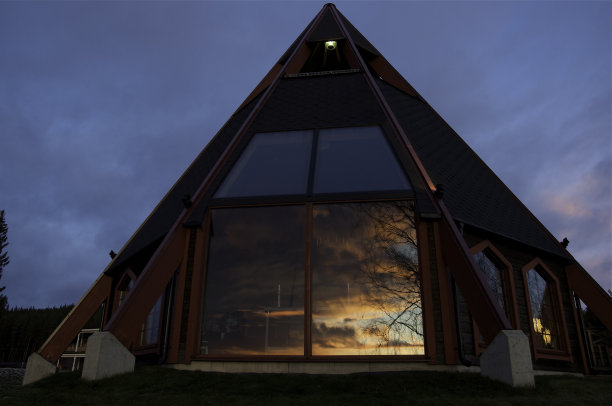 瑞典的奇奇在夜晚图片下载