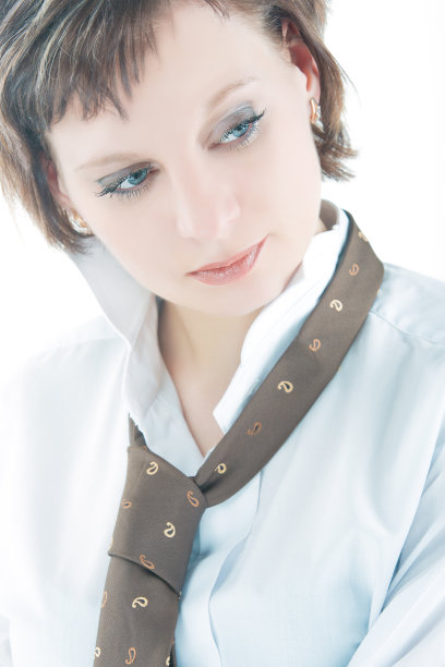 大眼睛的女孩图片下载