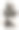 年轻女子戴着一顶雅致的帽子图片下载
