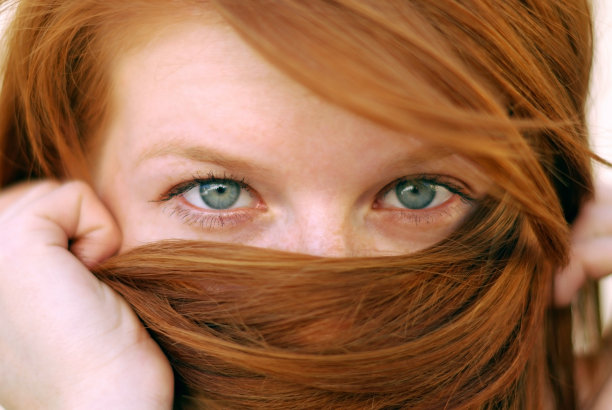 看到了那个红姑娘图片下载