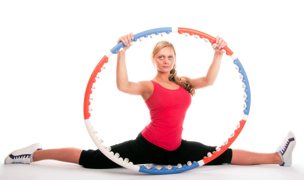 抱呼啦圈的女人图片下载