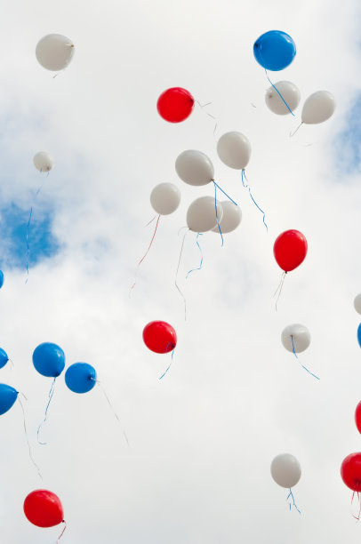 天空中的气球图片下载