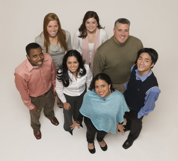 来自不同种族的年轻人图片下载