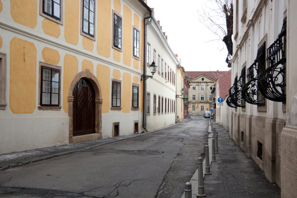 萨格勒布上城区的老街图片下载