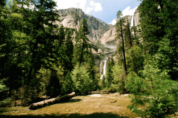 约塞米蒂瀑布图片下载