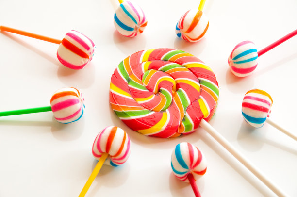 彩色的棒棒糖图片下载