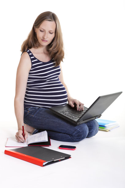 孕妇-在家工作图片下载