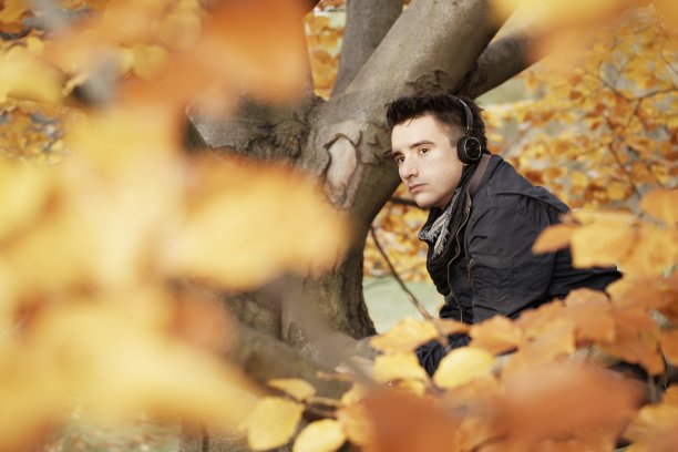 人在公园图片下载