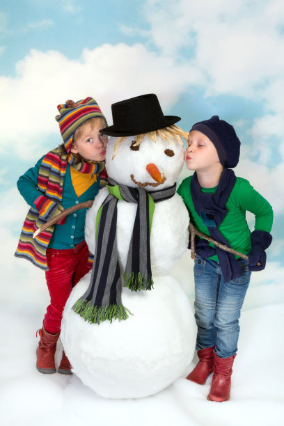 亲吻一个雪人图片下载