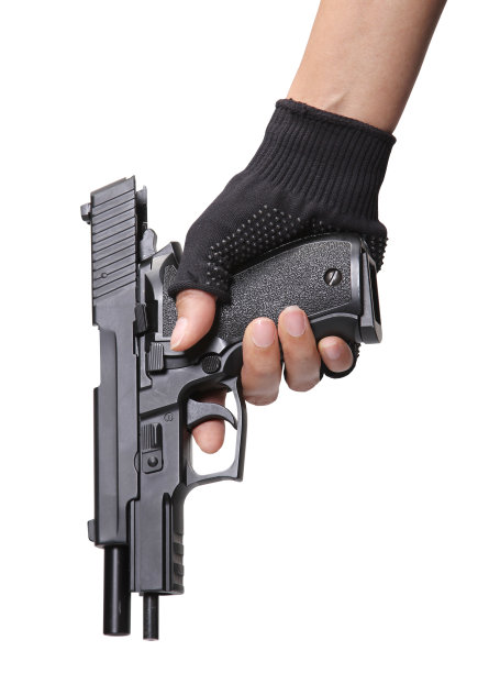 女人拿着枪图片下载