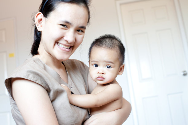 亚洲妈妈图片下载