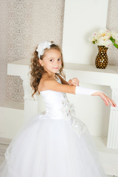 优雅的女孩图片下载