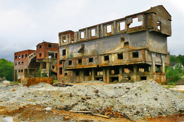 废弃的矿井图片下载