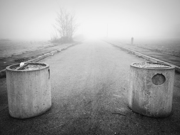 道路封闭图片下载