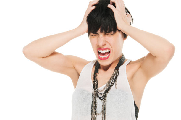 女人在痛苦中尖叫图片下载