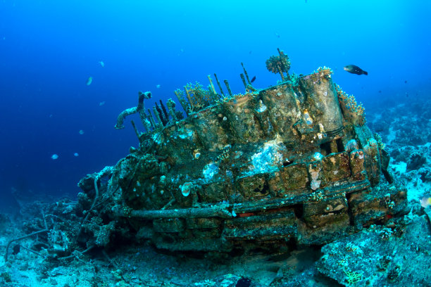 发动机残骸图片下载