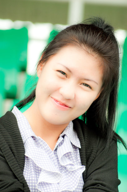 可爱的亚洲女孩快乐图片下载