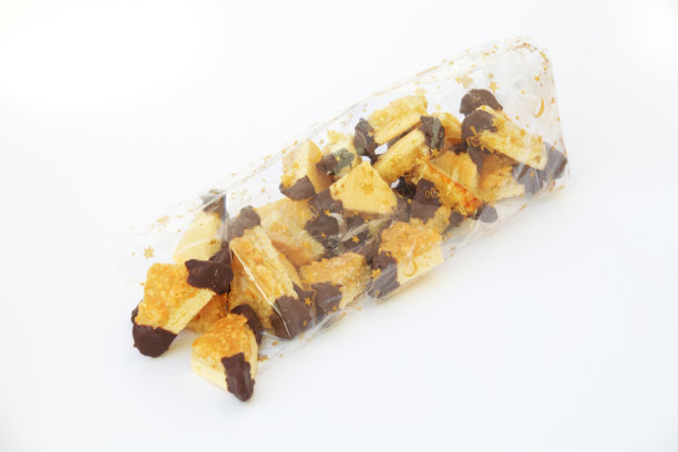 圣诞袋里的坚果糕点图片下载