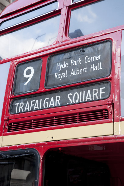 9路公共汽车的方向图片下载