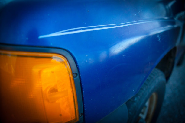 蓝色卡车的细节图片下载