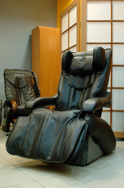 黑色的按摩椅图片下载