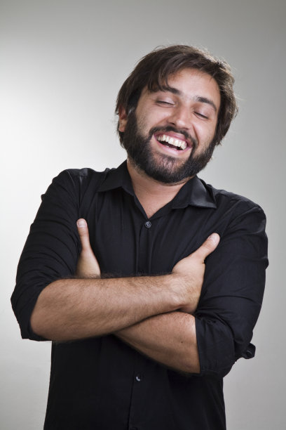 英俊的男人微笑图片下载