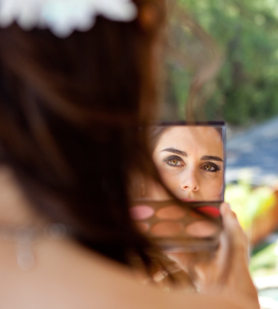 化妆的时间图片下载