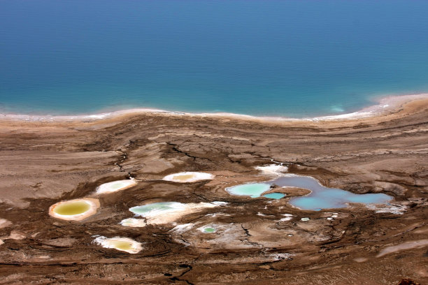 死海海岸图片下载