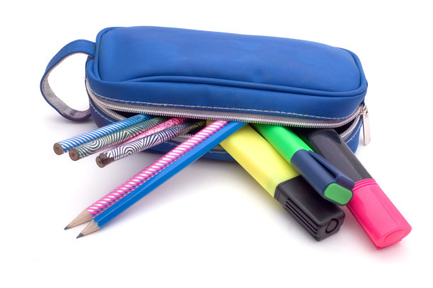 蓝色的铅笔袋图片下载