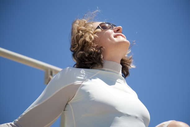 有趣的萨姆默图片下载