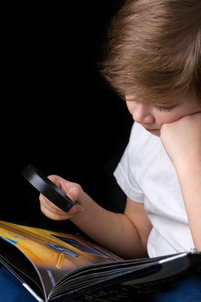 放大镜图片下载