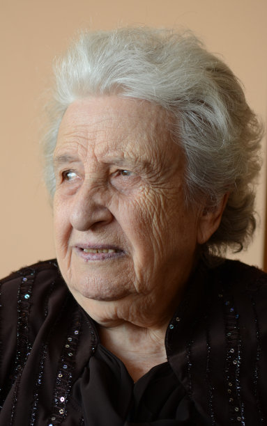 高级的女人图片下载