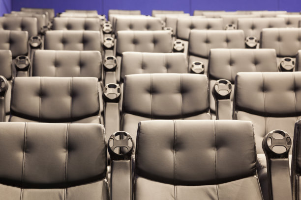 黑色的扶手椅图片下载