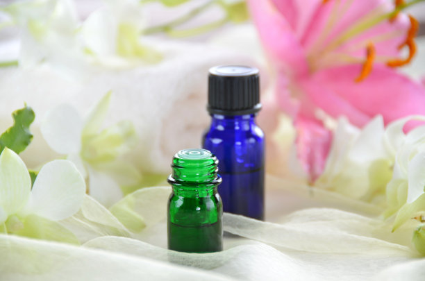 香薰治疗的精油图片下载