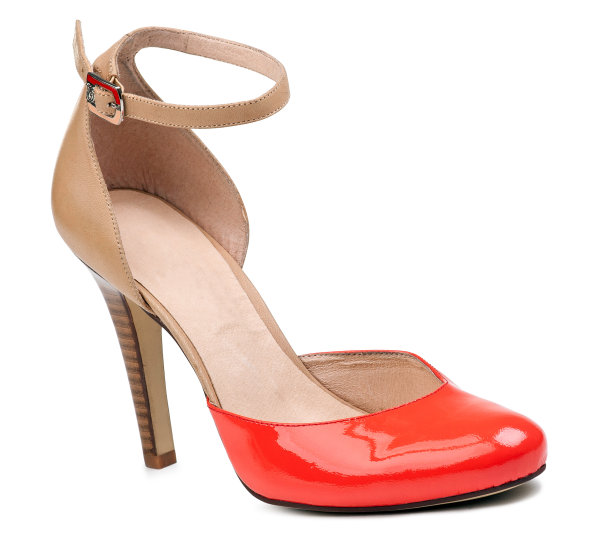 夏日时尚鞋上的白色图片下载