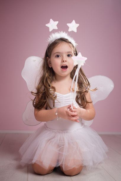 唱童话图片下载