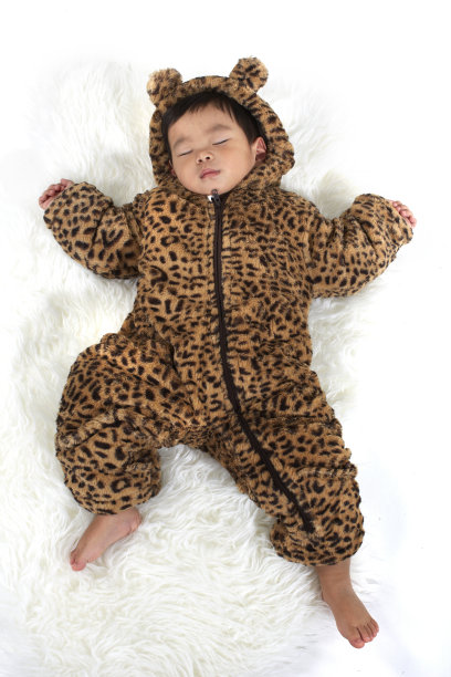 甜睡宝贝图片下载