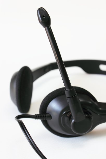 黑色的耳机图片下载