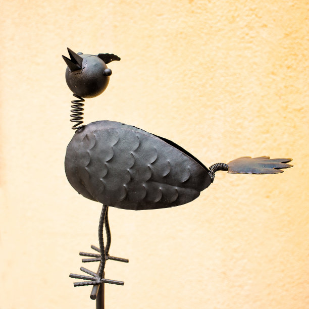 金属的鸟图片下载