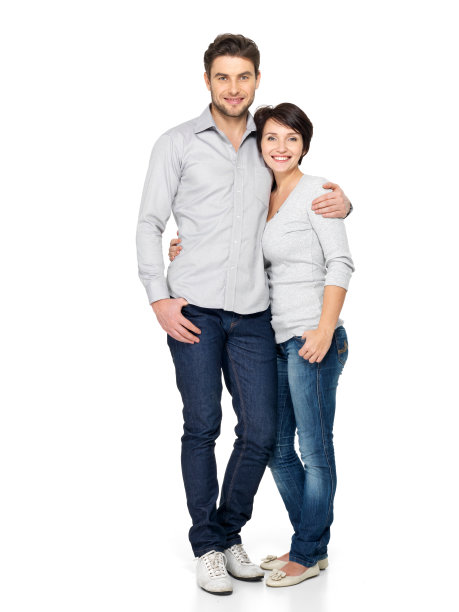 完整的肖像幸福的夫妇孤立在白色图片下载