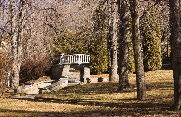 公园里的圆形大厅图片下载
