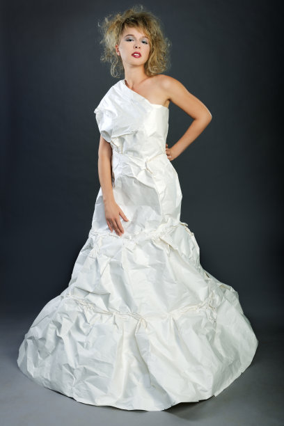 纸的衣服图片下载